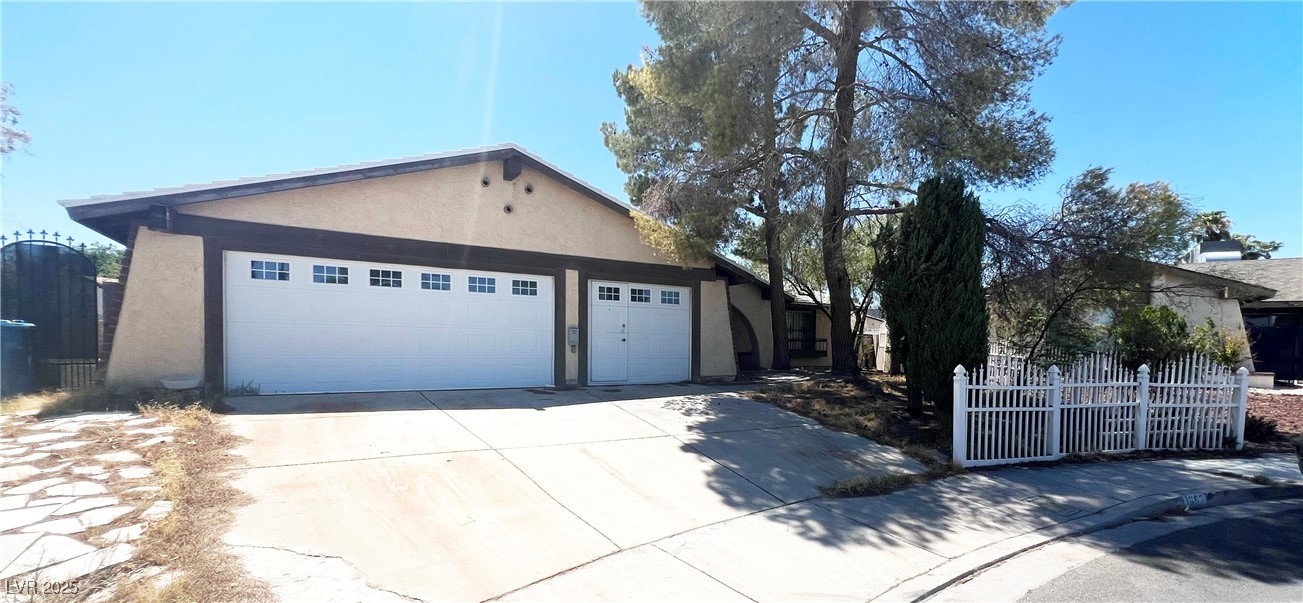 1693 Crest Avenue Property Photo 1