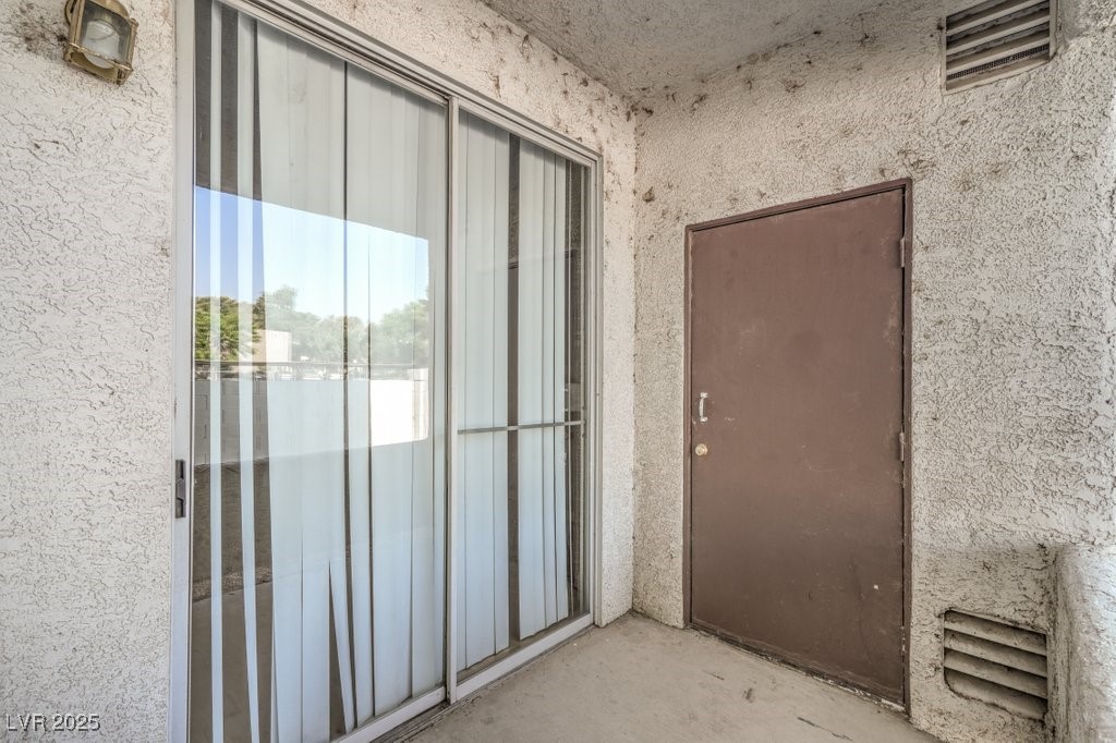 1300 South Arlington Street 126 Property Photo 32