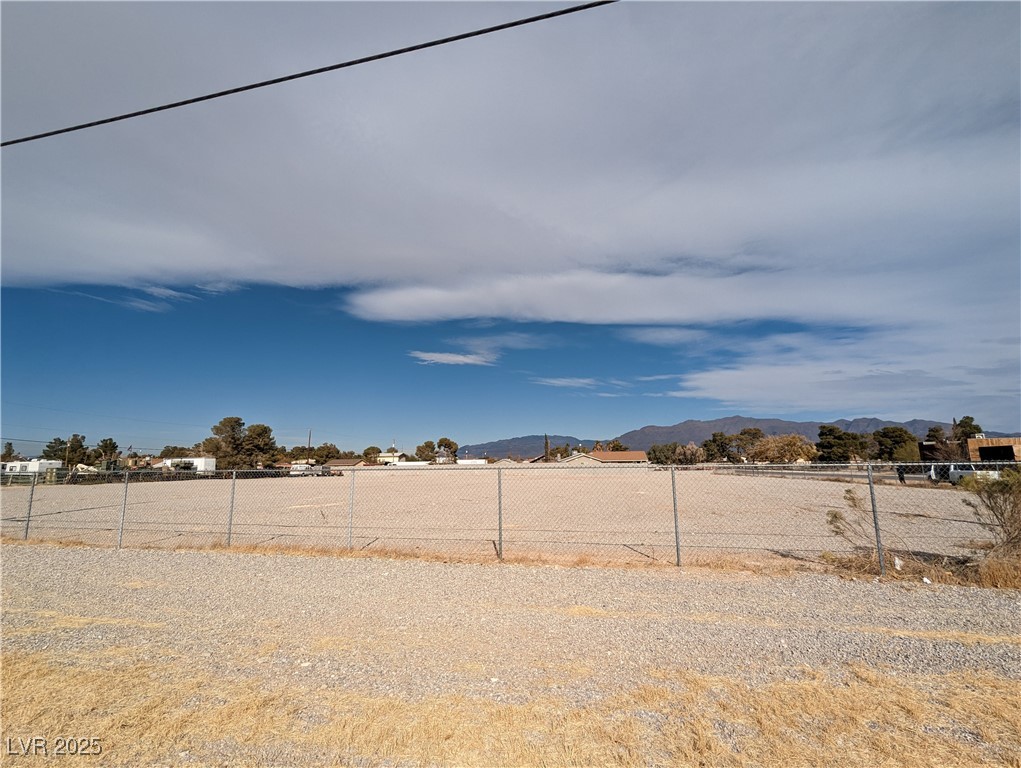 6400 West El Campo Grande Avenue Property Photo 7