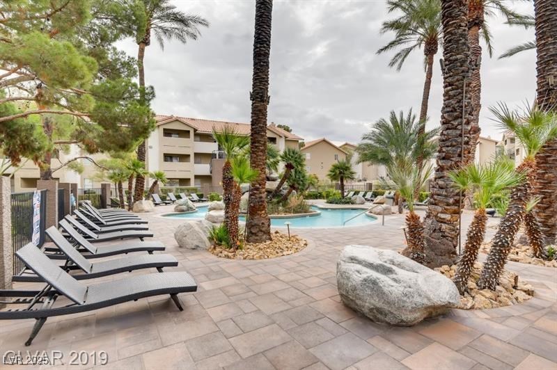 4200 South Valley View Boulevard 2001 Property Photo 4