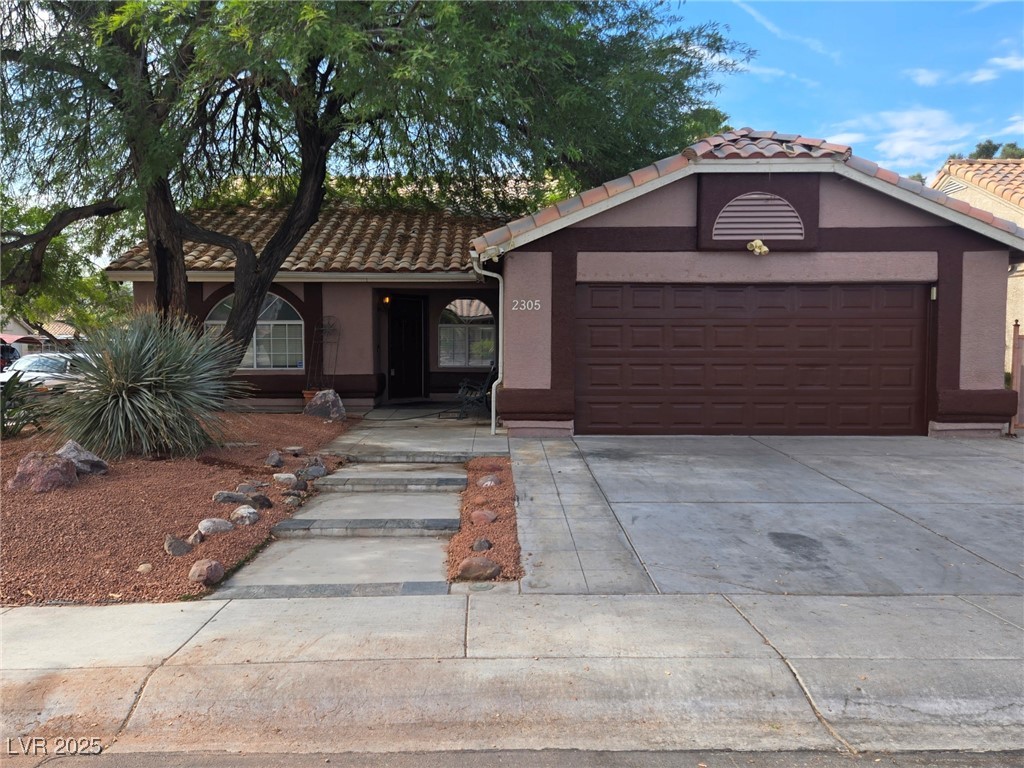 2305 Lone Ridge Court Property Photo 1
