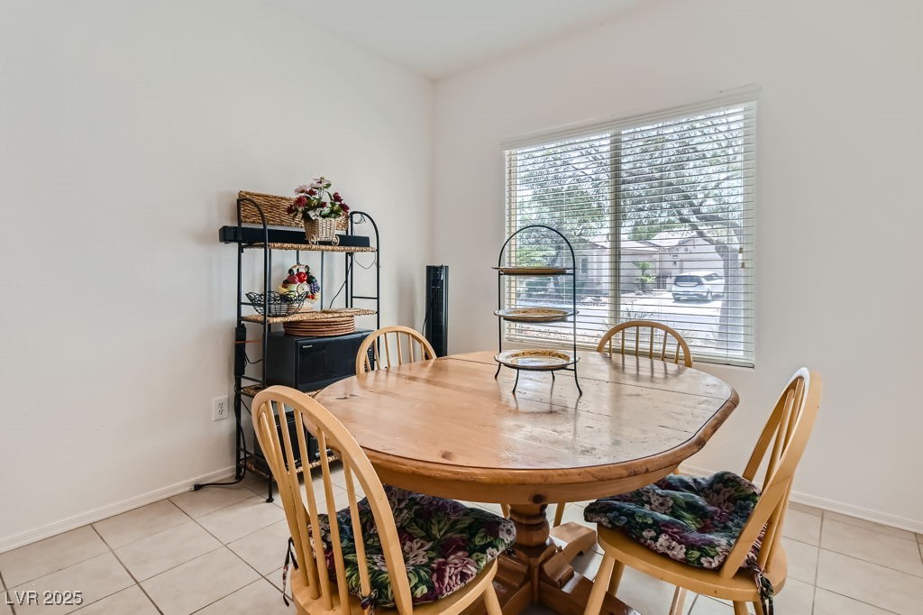 2220 Carrier Dove Way Property Photo 13