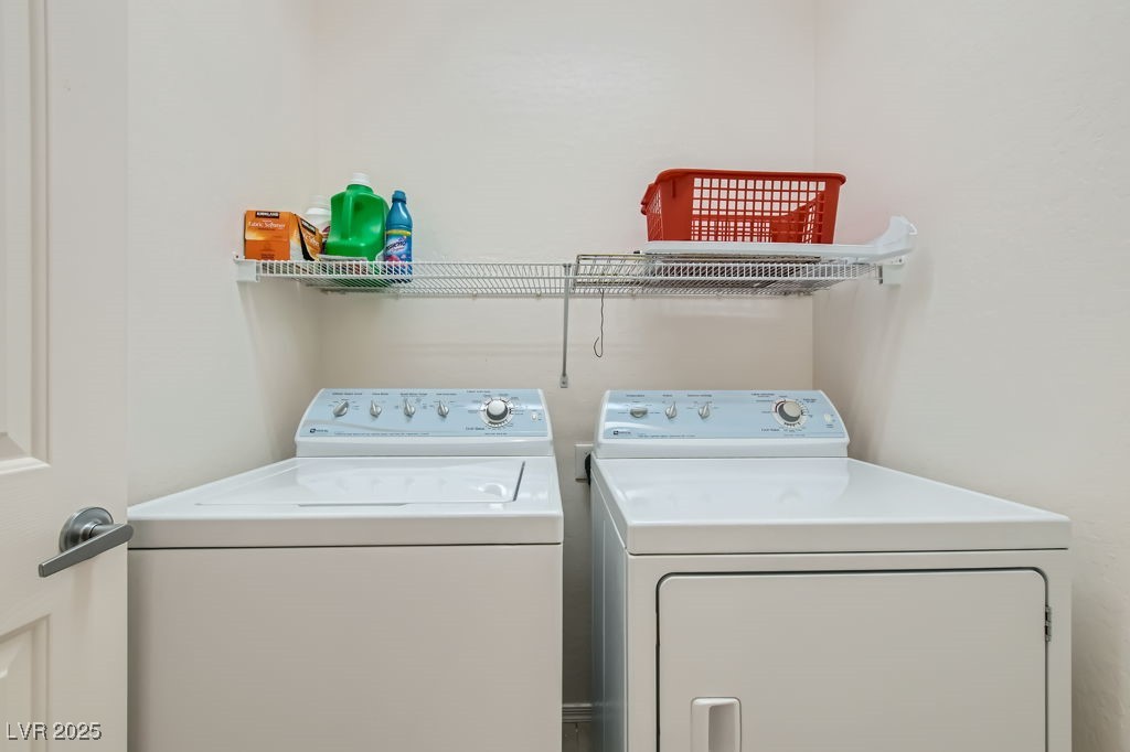 2220 Carrier Dove Way Property Photo 23