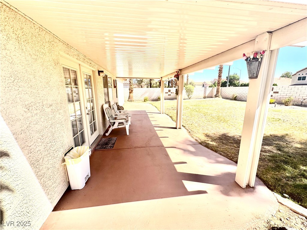 8208 Palmada Drive Property Photo 28