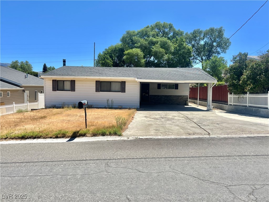22 Reno Road Property Photo 1