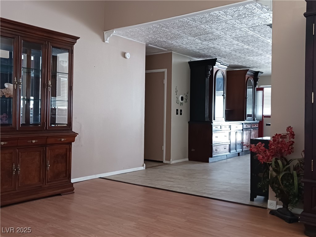 6000 Oceanside Way Property Photo 8