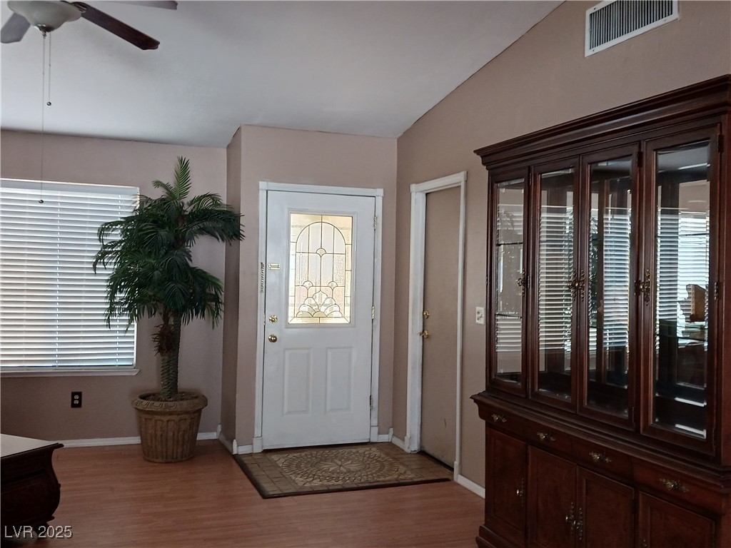 6000 Oceanside Way Property Photo 9