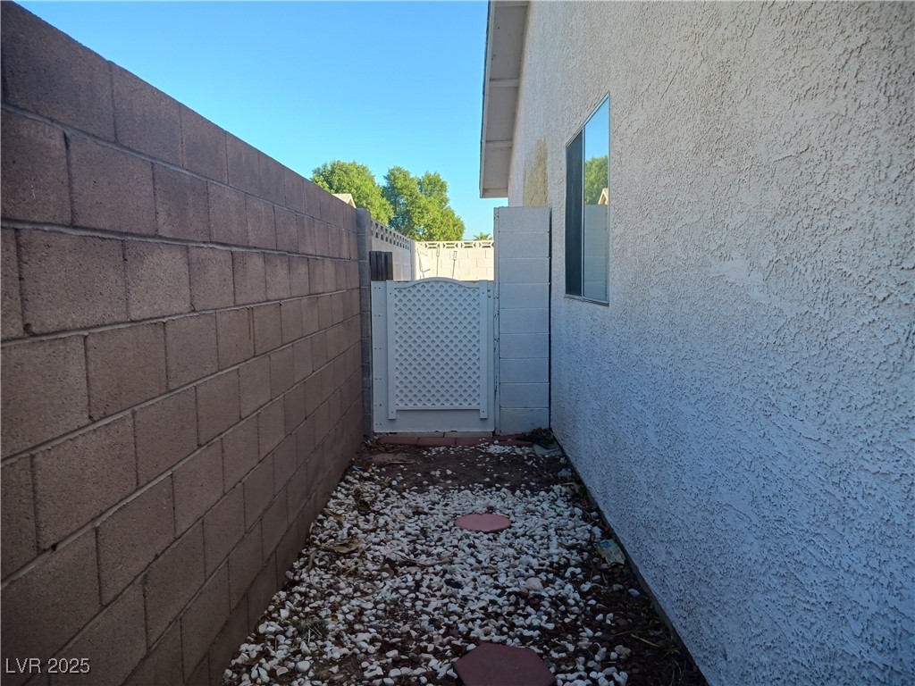 6000 Oceanside Way Property Photo 35