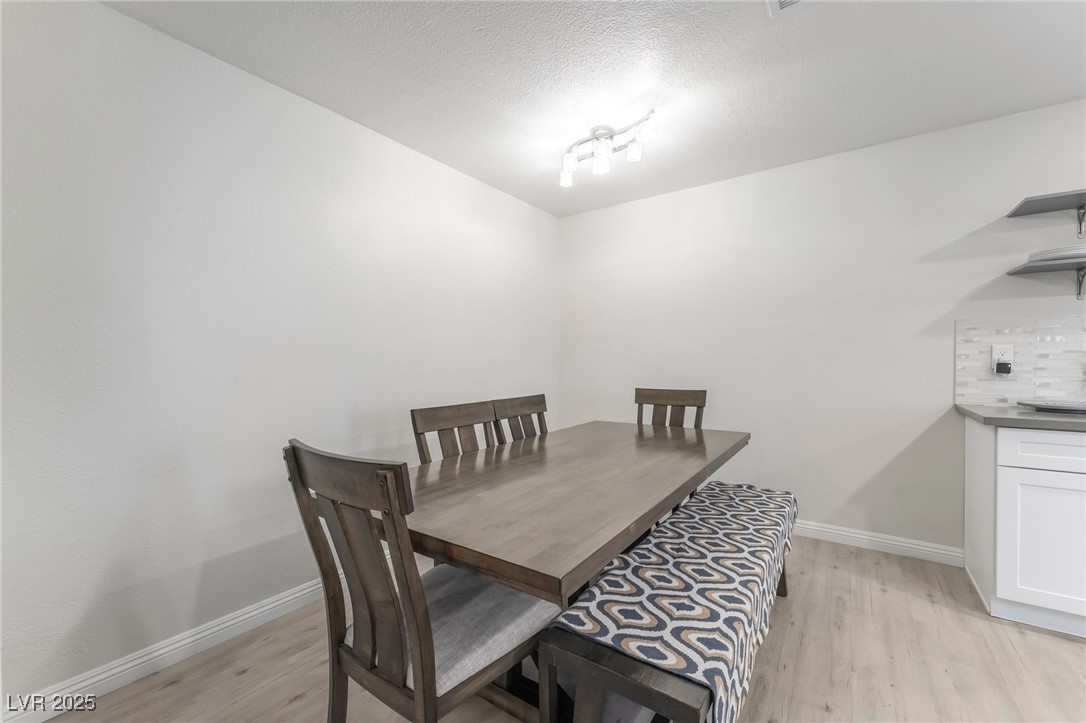 3209 Kings Way Property Photo 16