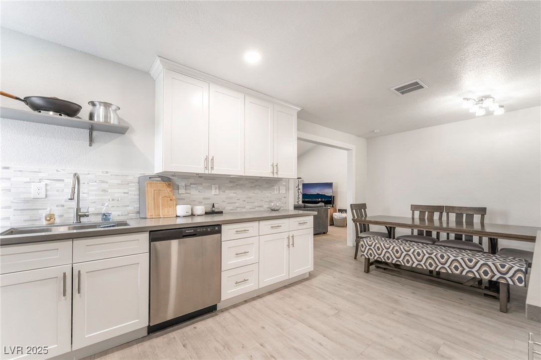 3209 Kings Way Property Photo 17