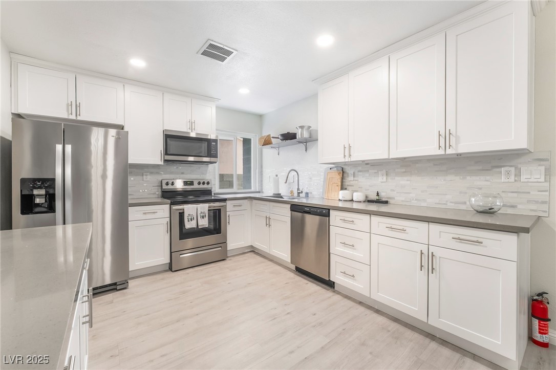 3209 Kings Way Property Photo 19