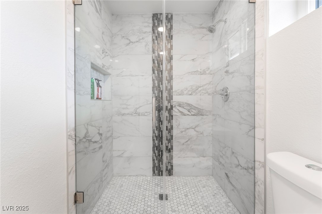 3209 Kings Way Property Photo 25