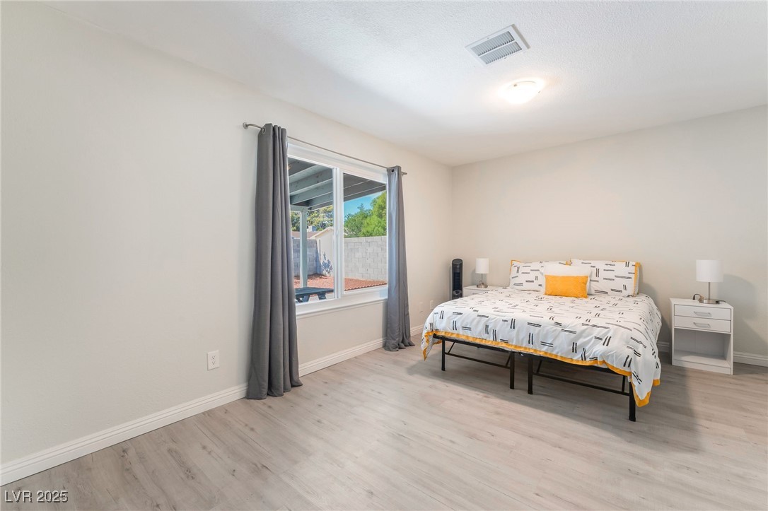 3209 Kings Way Property Photo 27