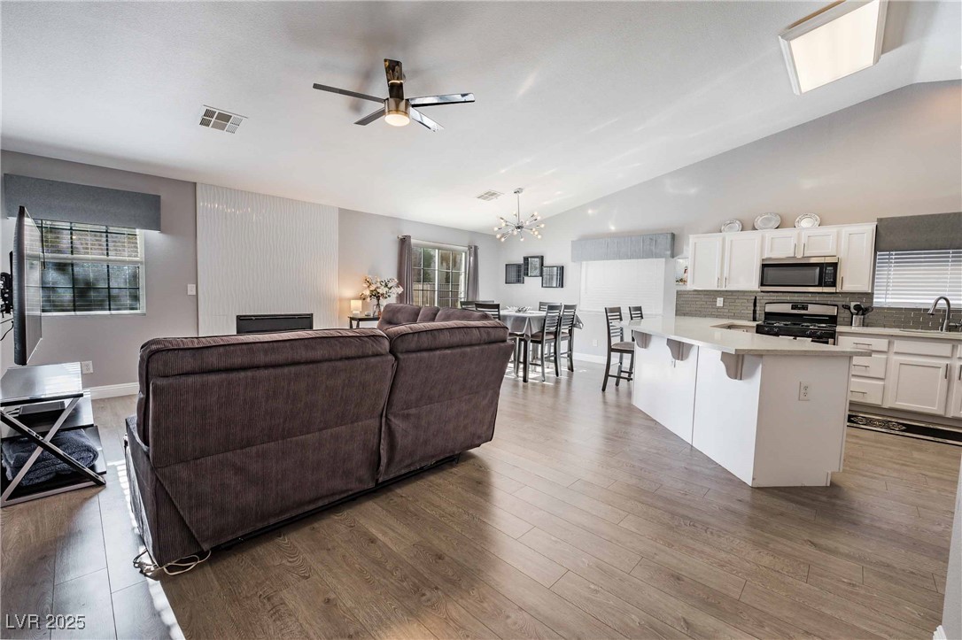 5516 Honey Mesquite Lane Property Photo 7