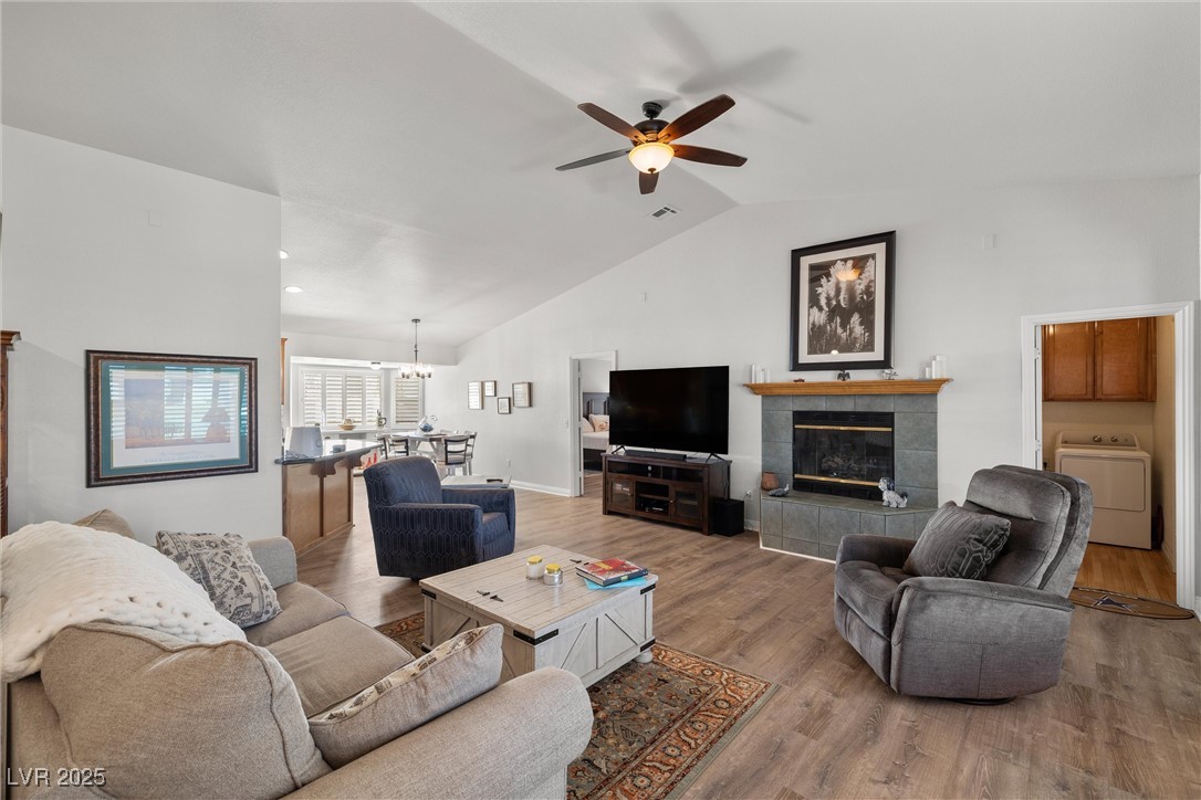 5481 Fernwood Court Property Photo 5