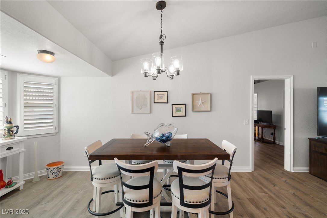 5481 Fernwood Court Property Photo 15