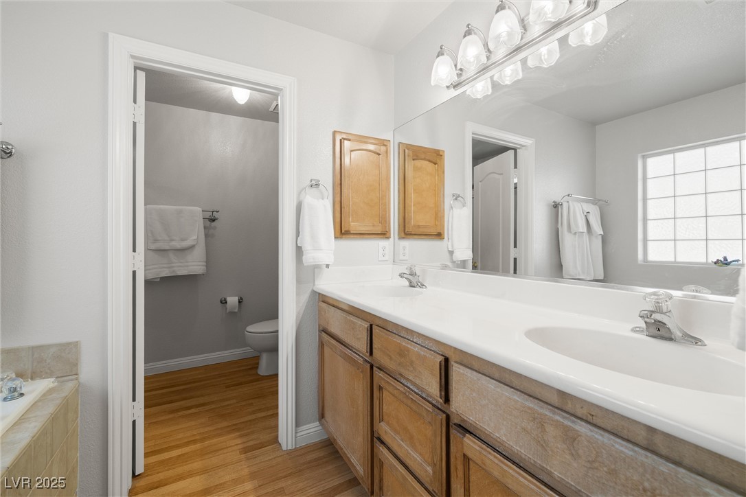 5481 Fernwood Court Property Photo 18