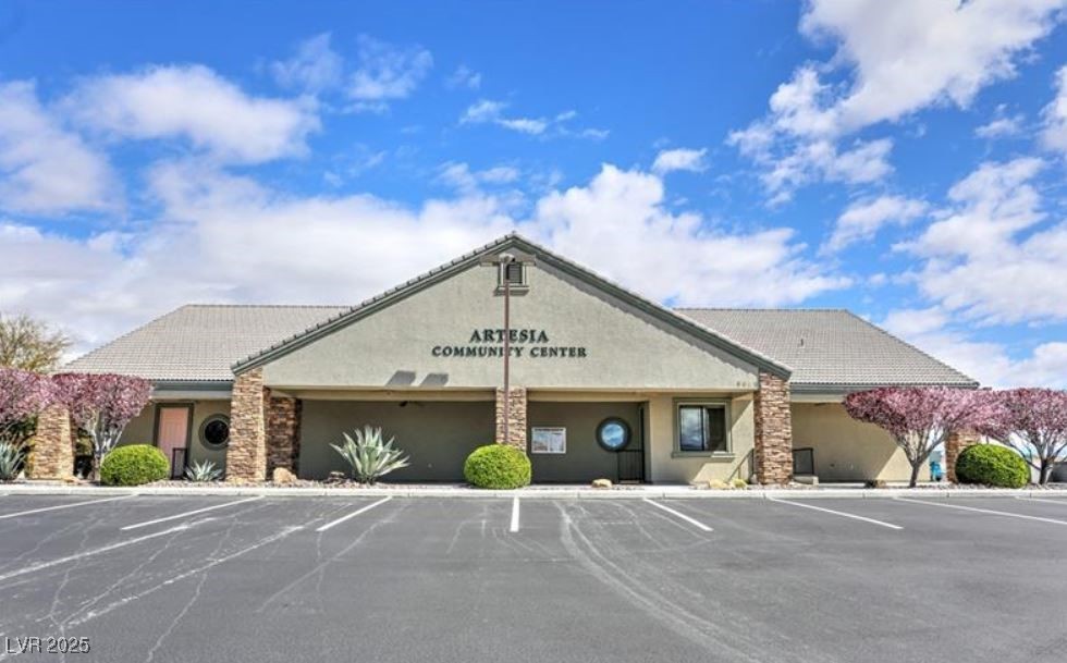 5481 Fernwood Court Property Photo 31