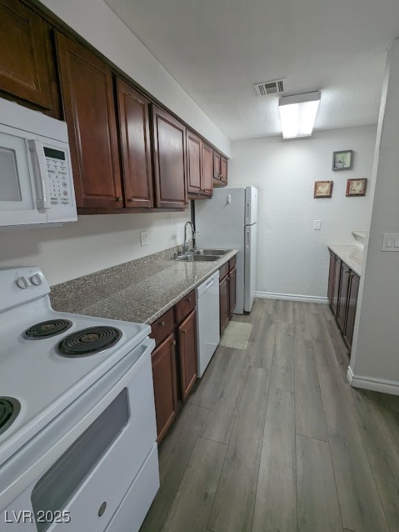 5044 River Glen Drive 142 Property Photo 7