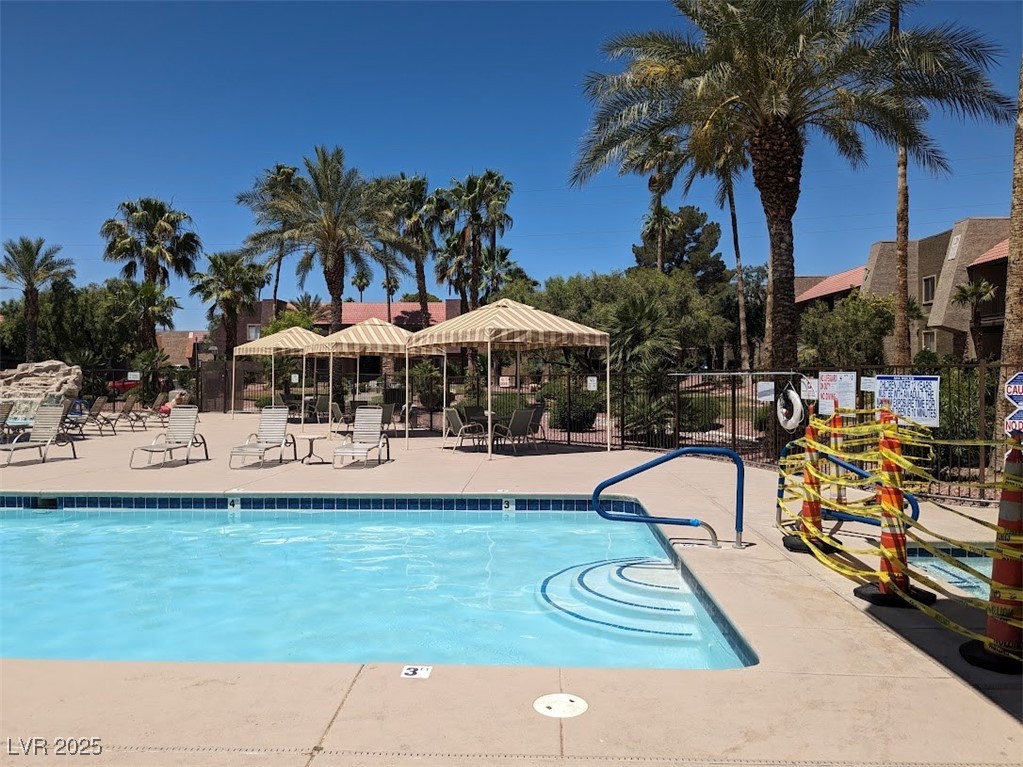 5044 River Glen Drive 142 Property Photo 15