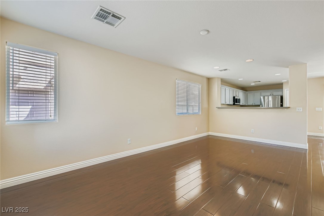 5986 Ambleshire Avenue Property Photo 12