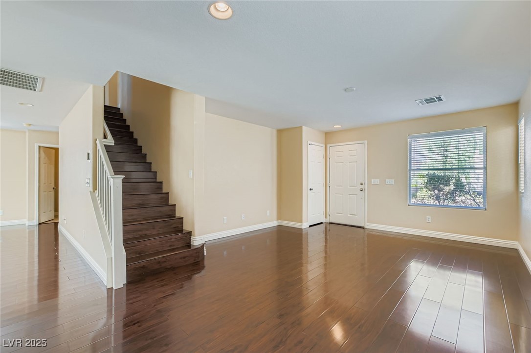 5986 Ambleshire Avenue Property Photo 13