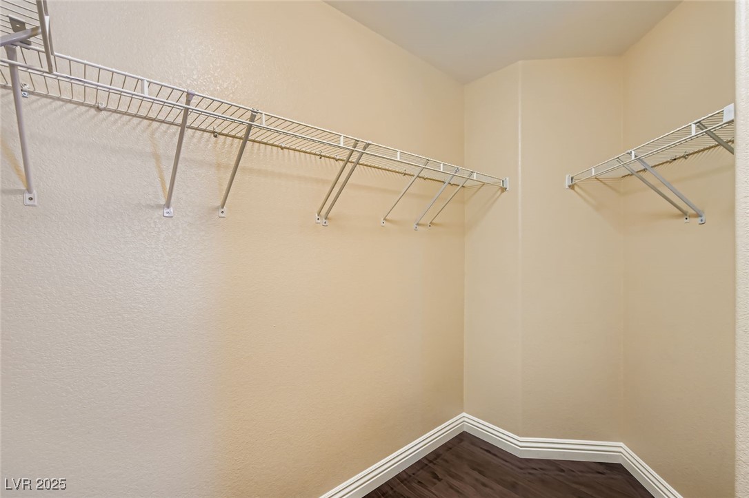 5986 Ambleshire Avenue Property Photo 21