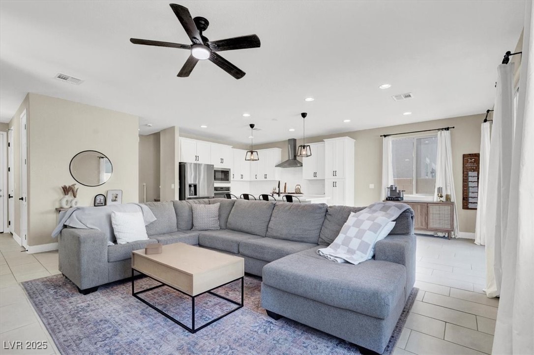 7107 Tilligerry Street Property Photo 3