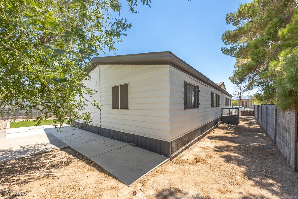 1208 Inca Lane Property Photo 8