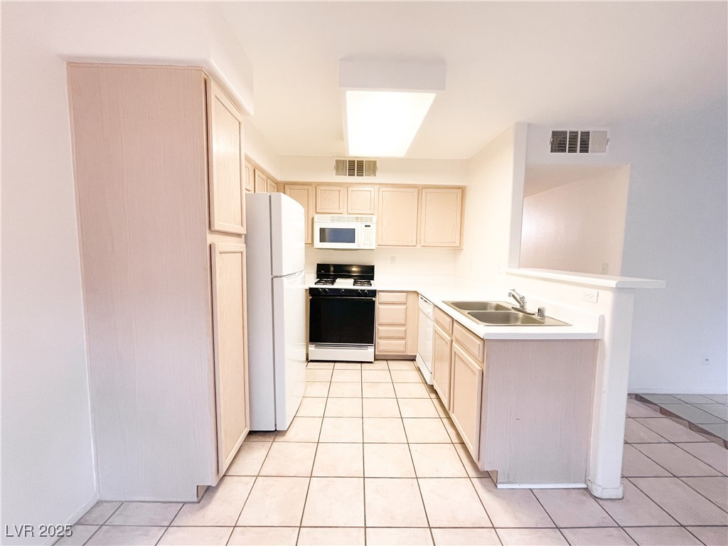 3065 Casey Drive 201 Property Photo 6