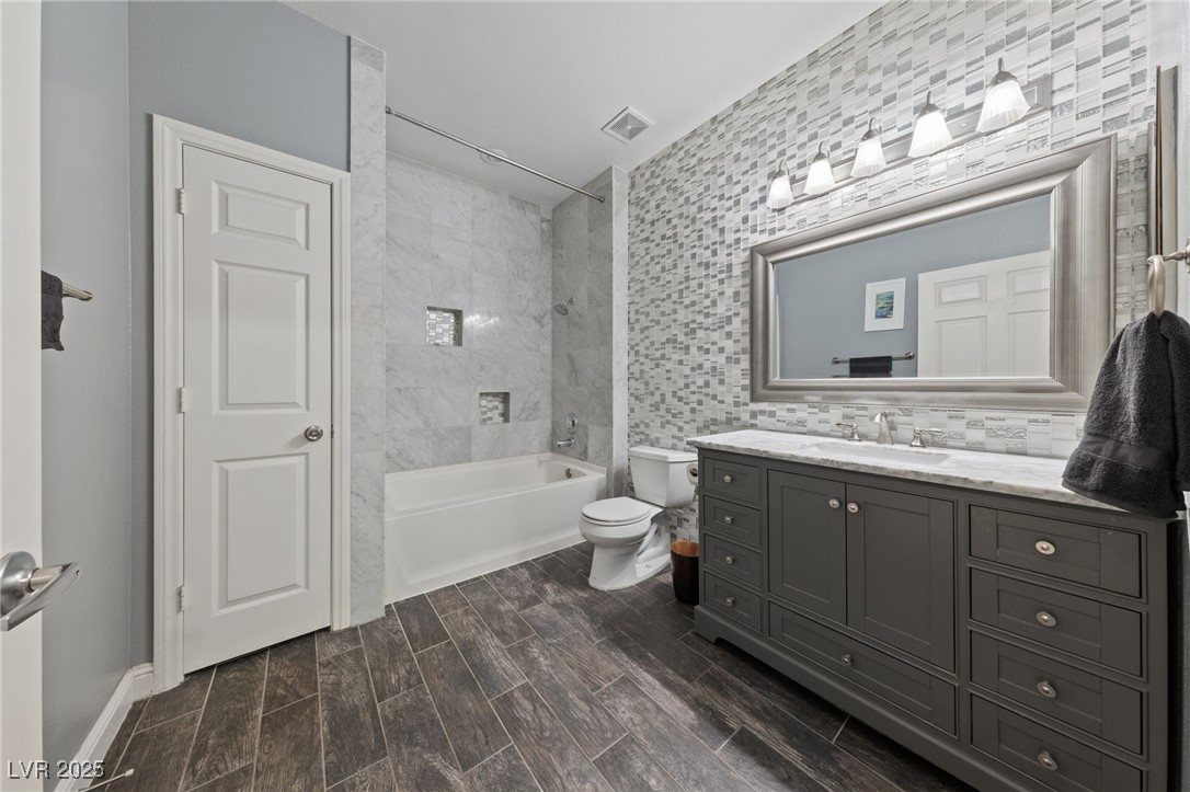 5250 South Rainbow Boulevard 2002 Property Photo 16