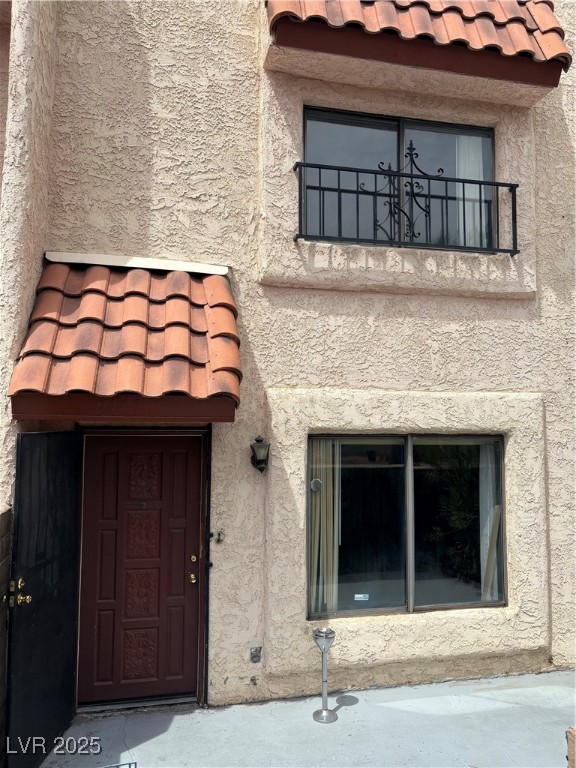5457 Escondido Street