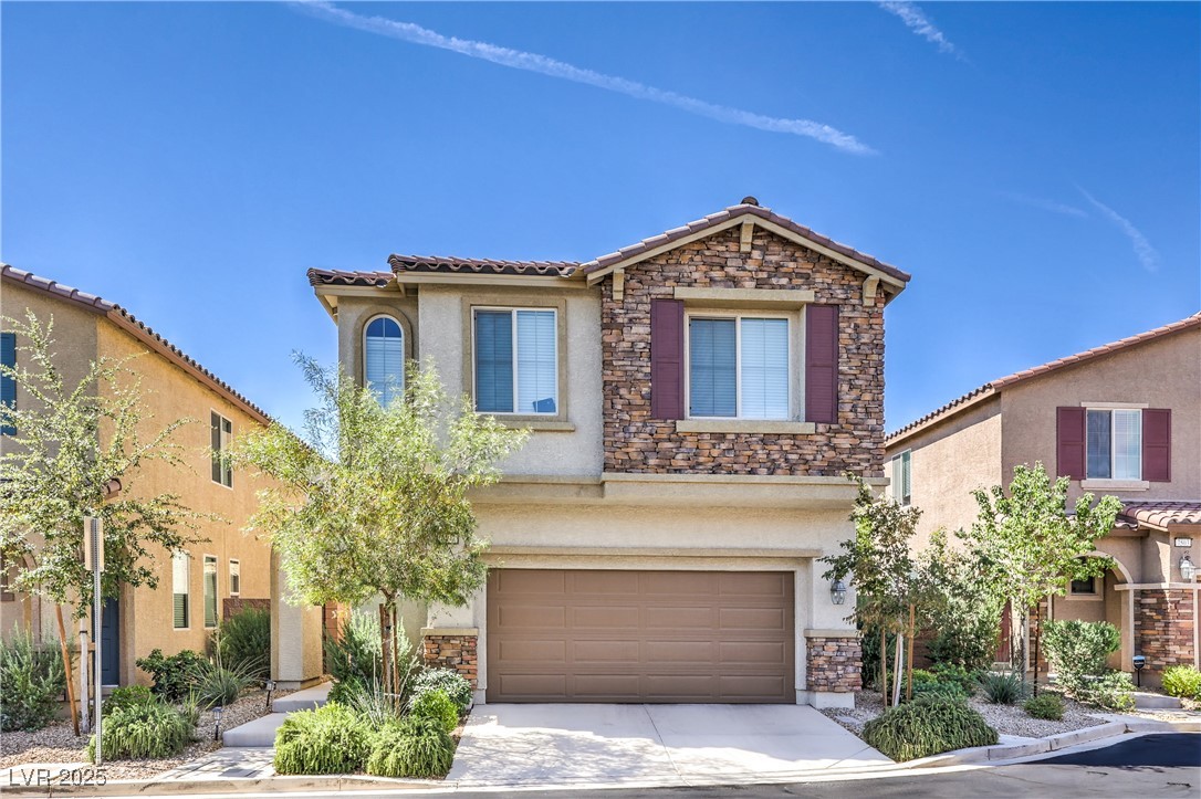 7497 Dequon Bay Court Property Photo 1