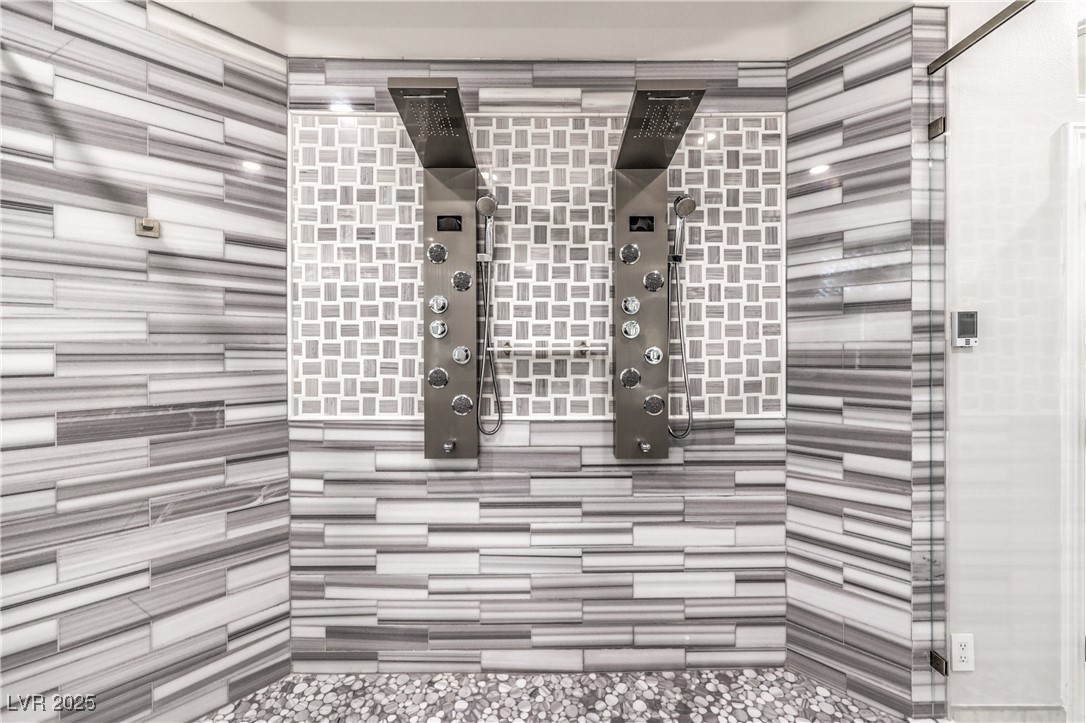 8010 Mackenzie Court Property Photo 27