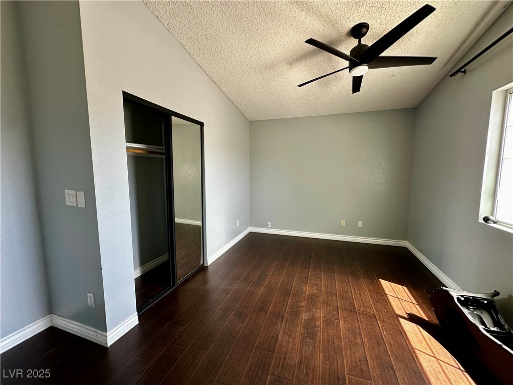 709 Jonathan Glen Way Property Photo 6