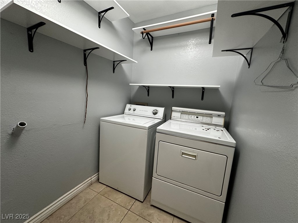 709 Jonathan Glen Way Property Photo 8