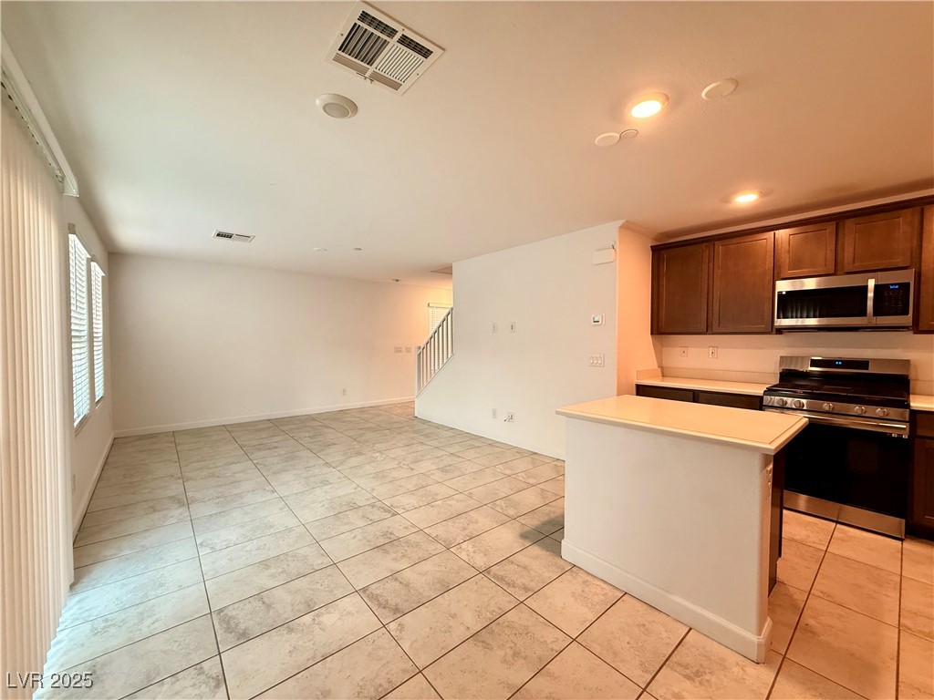 324 Silva Place Property Photo 10