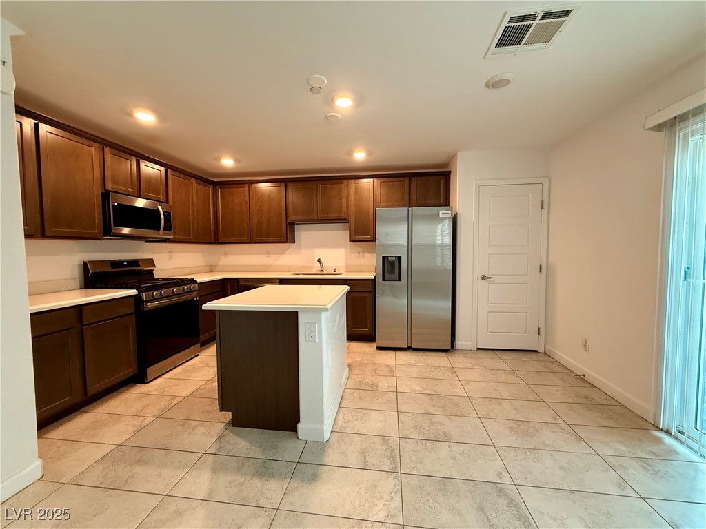 324 Silva Place Property Photo 11