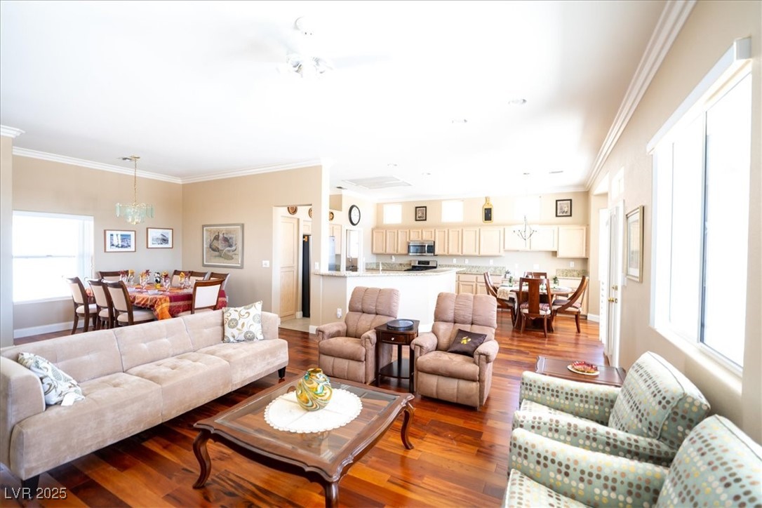 2348 Rumriver Street Property Photo 6