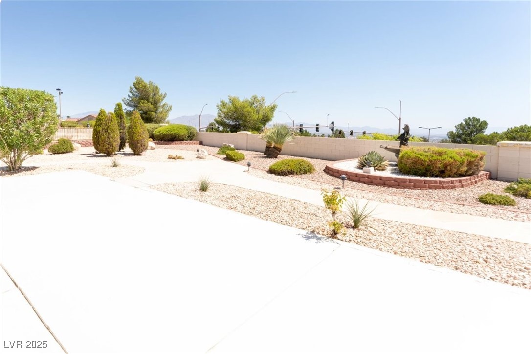 2348 Rumriver Street Property Photo 15