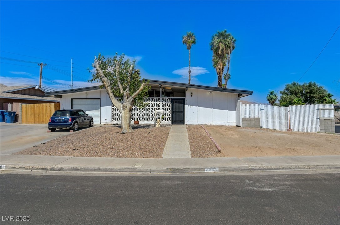 2482 Tee Street Property Photo 1