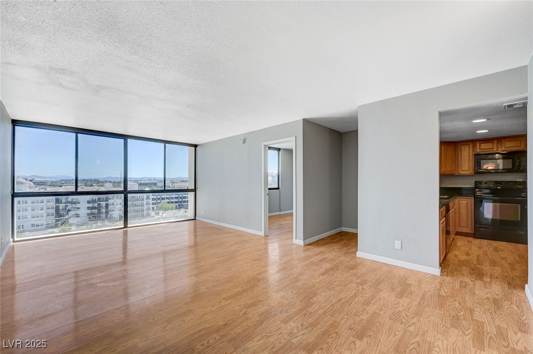 3930 University Center Drive 806 Property Photo 1