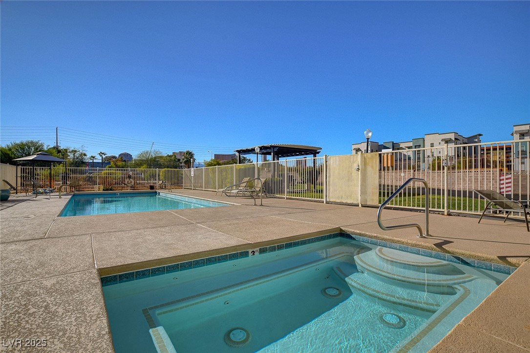 3930 University Center Drive 806 Property Photo 4