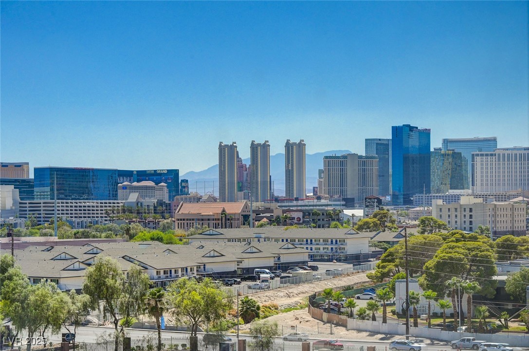 3930 University Center Drive 806 Property Photo 5