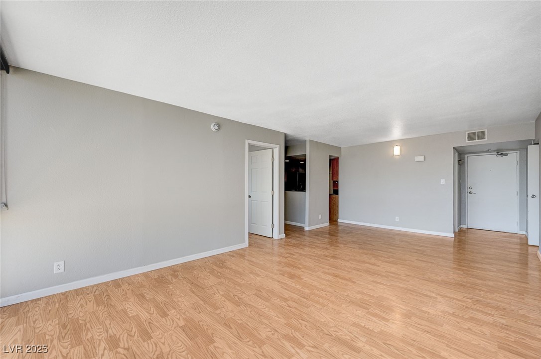 3930 University Center Drive 806 Property Photo 9