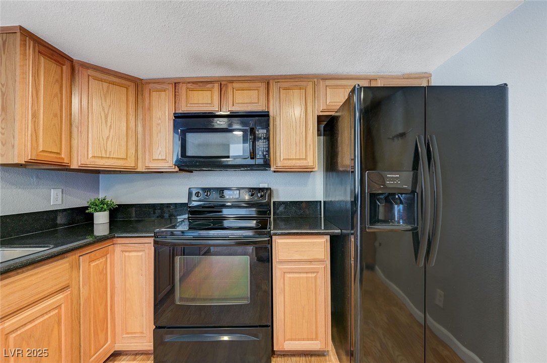 3930 University Center Drive 806 Property Photo 10