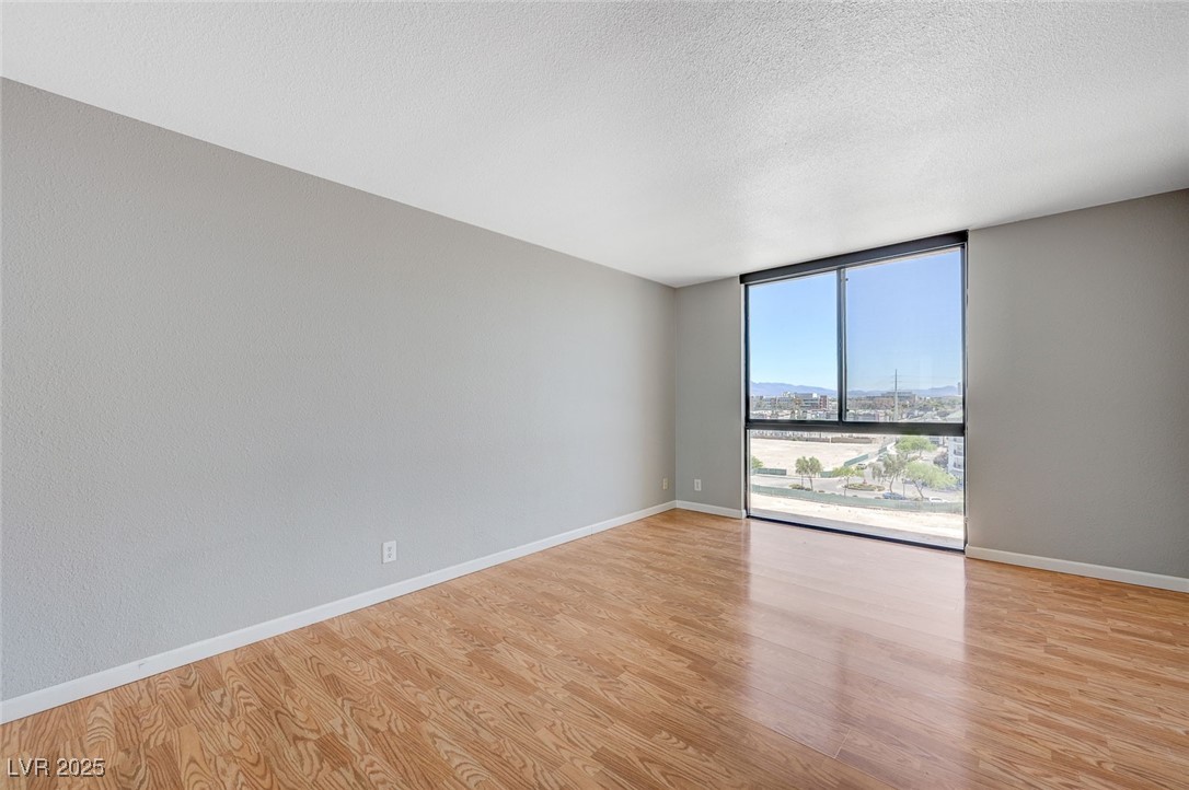 3930 University Center Drive 806 Property Photo 16