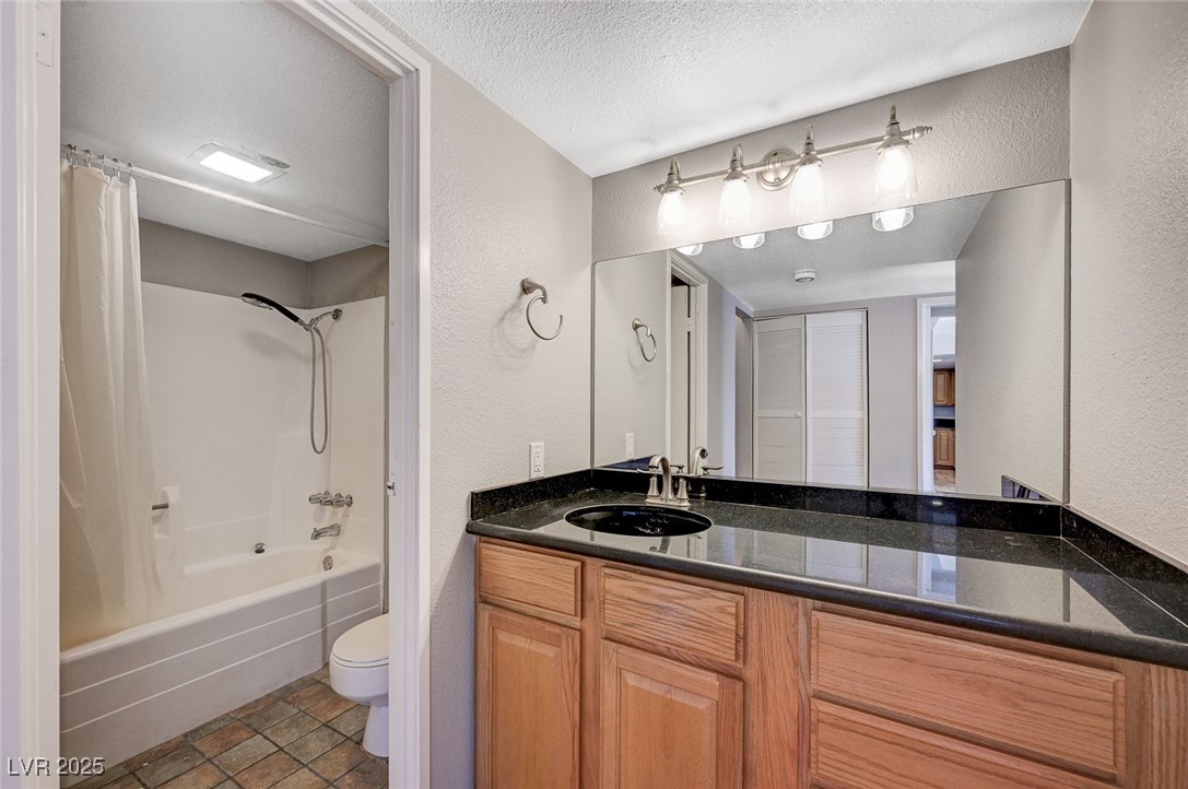 3930 University Center Drive 806 Property Photo 18