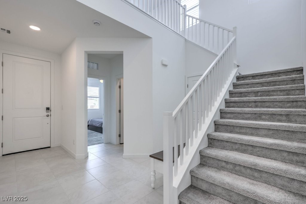 6923 Desert Finch Street Property Photo 5