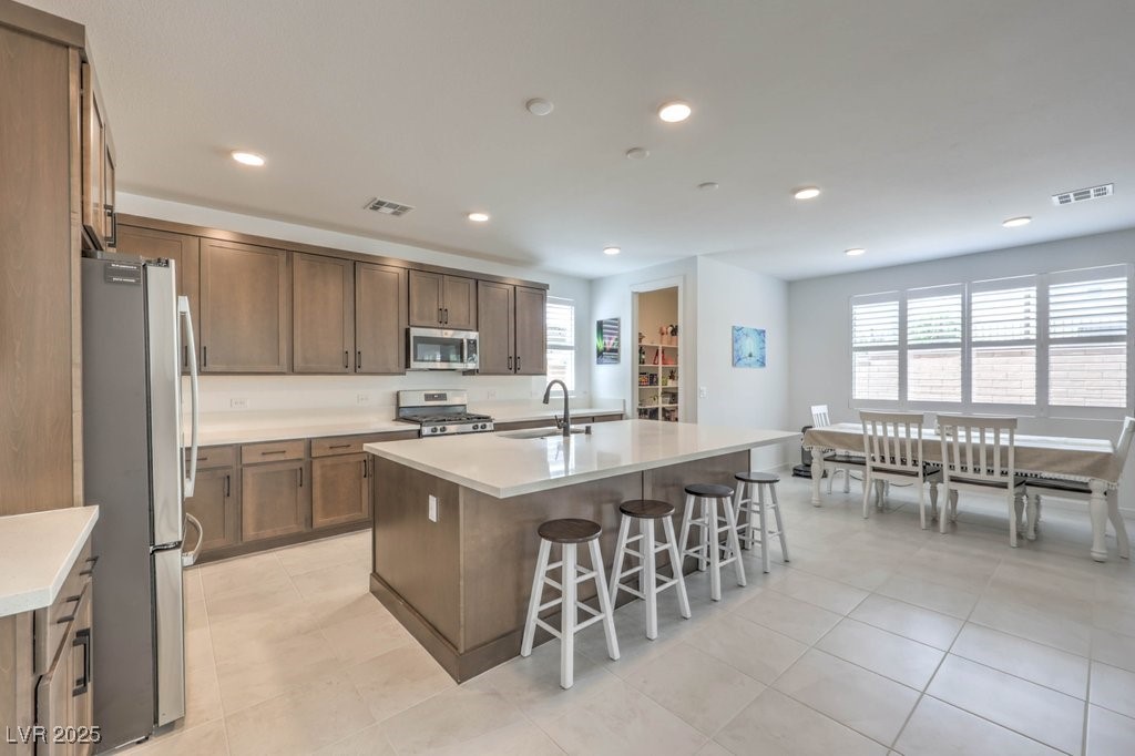 6923 Desert Finch Street Property Photo 12